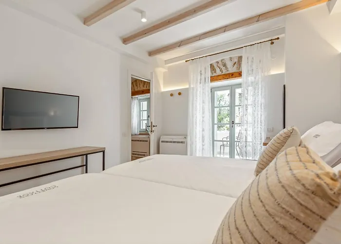 Courtyard Cottage Corfu